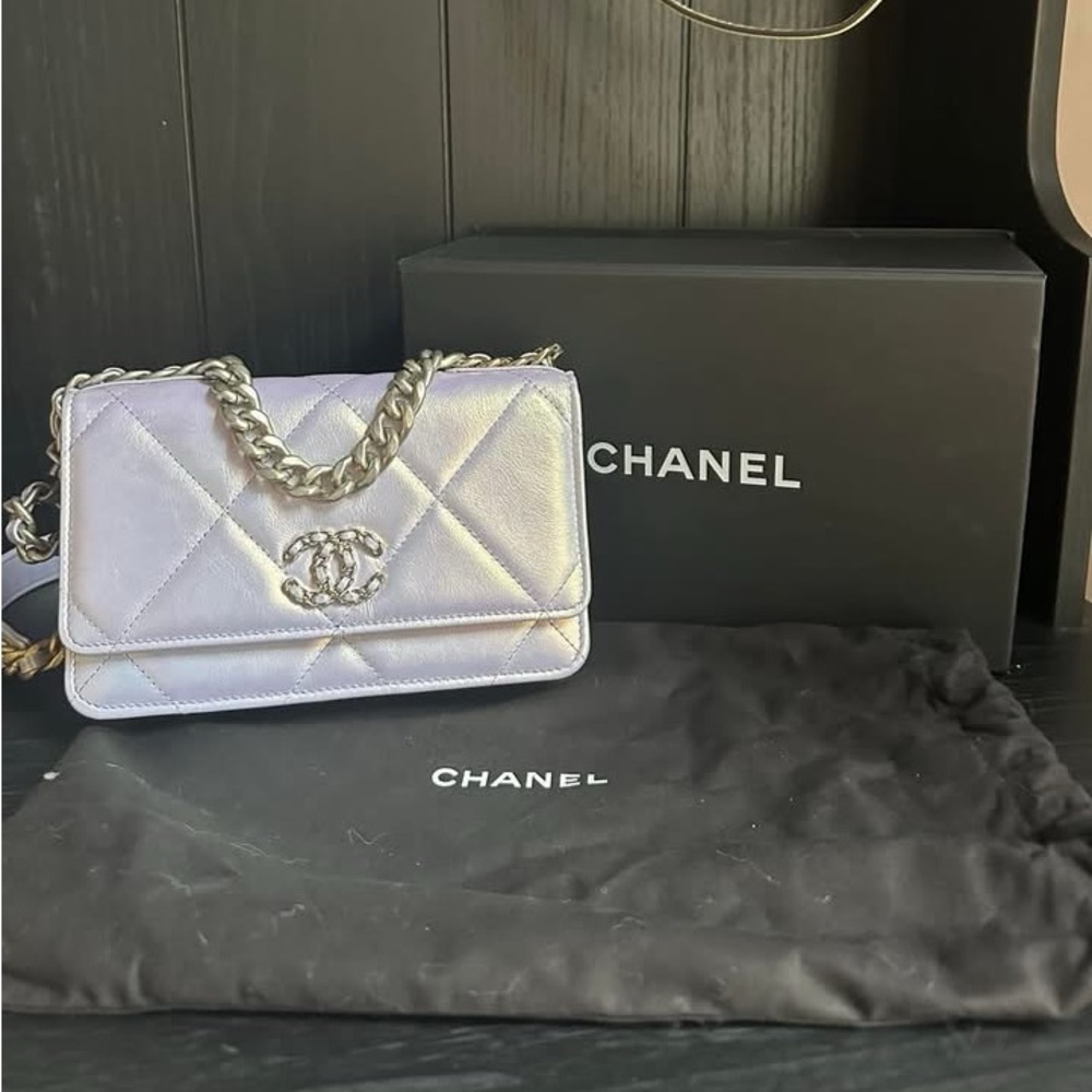 CHANEL Iridescent Purple Wallet on Chain (WOC) brand new